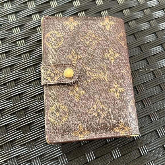 Louis Vuitton Handbags - Louis Vuitton Wallet